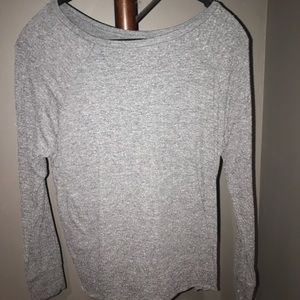 women’s long sleeve top